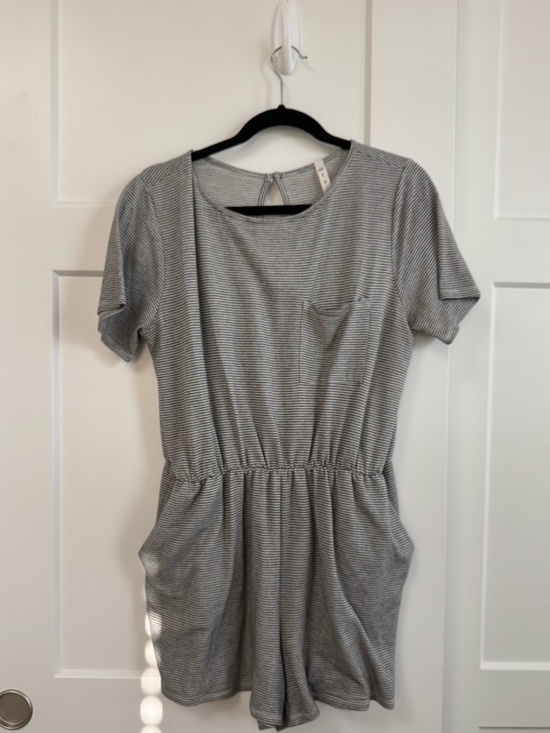 mts Pants - Grey and White Striped Romper - Large